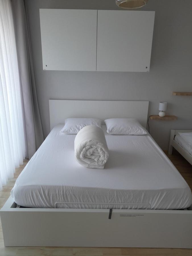 Santhooft B , Bus 514 Bad Appartement Nieuport